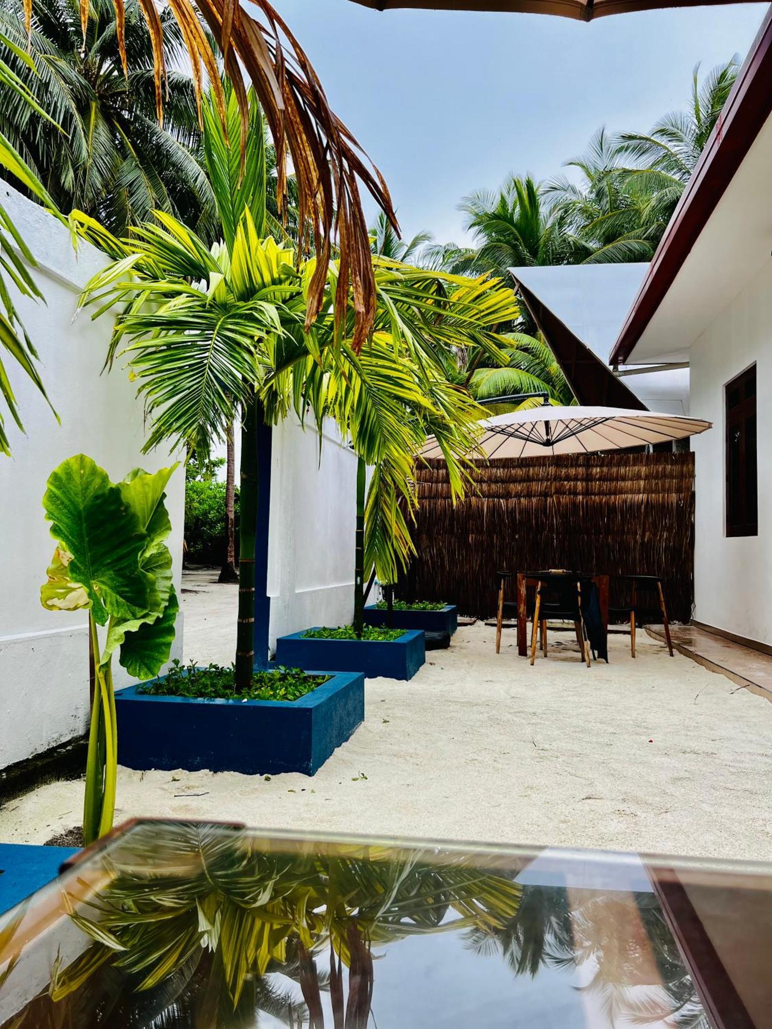 Captal Beach Villa Mathiveri Exteriör bild